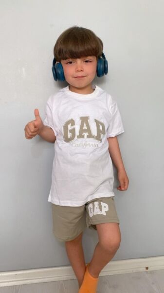 GAP Nakışlı Şortlu Erkek Çocuk Takım